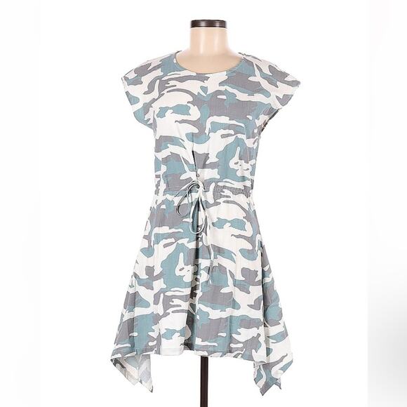Classy blue camo cinch waist dress, size med - Picture 1 of 9